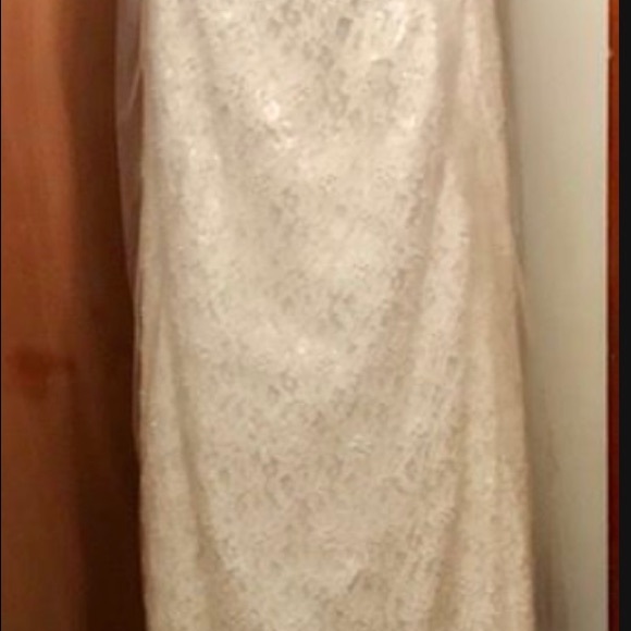 David's bridal gown worn once been cleaned. - Picture 2 of 14